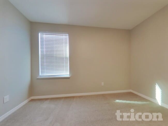 Building Photo - 15406 Taurus Ct