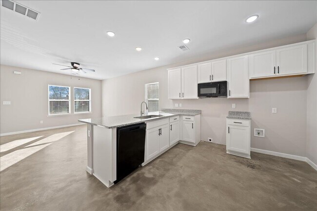 Building Photo - 3312 Tutwiler Ave