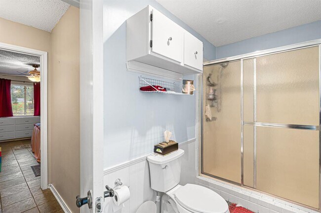 Building Photo - 8301 Greenslope Dr
