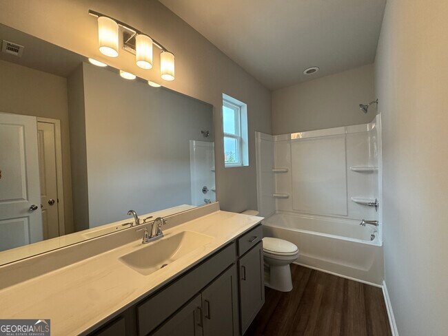 Building Photo - 10 Spiera Way