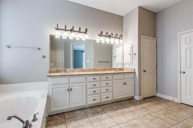Building Photo - 7701 Thistledown Dr