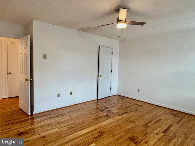 Building Photo - 236 Nottoway Dr