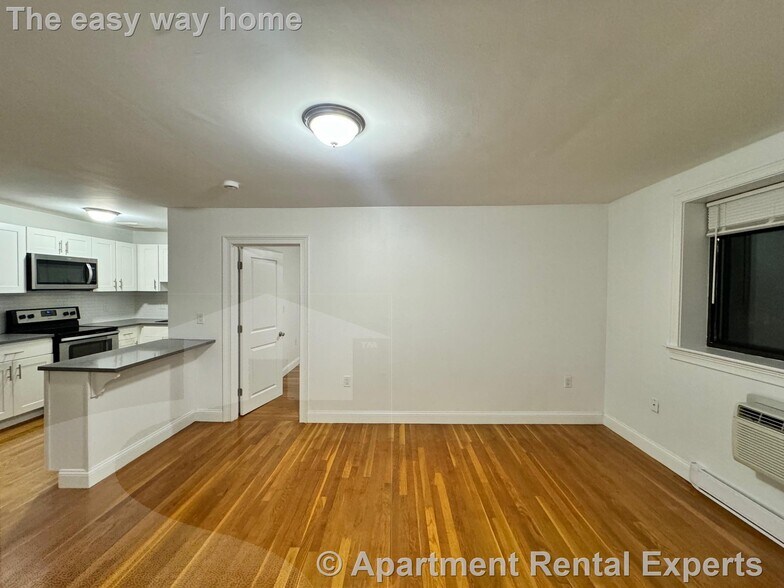 Building Photo - 134 Summer St