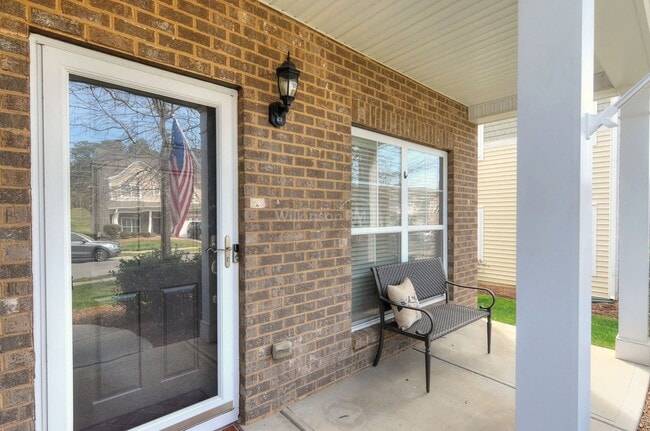 Building Photo - Big & Nice 3Br/2.5Bth Townhome in Steele Creek by Harris Teeter Shopping Center