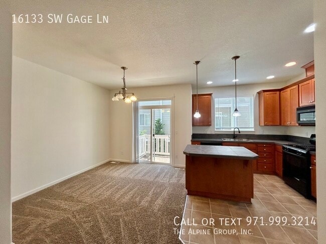 Building Photo - 16133 SW Gage Ln