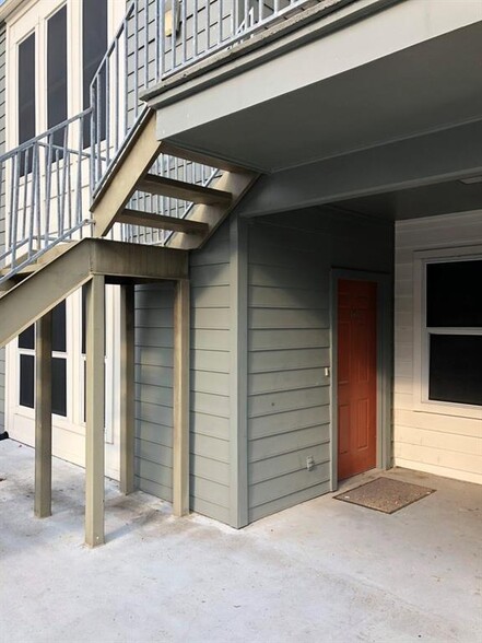 Primary Photo - 2529 Rio Grande St