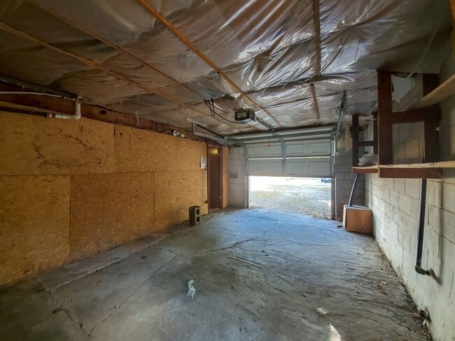 Primary Photo - 2 Bedroom Apartment style home in Tecumseh