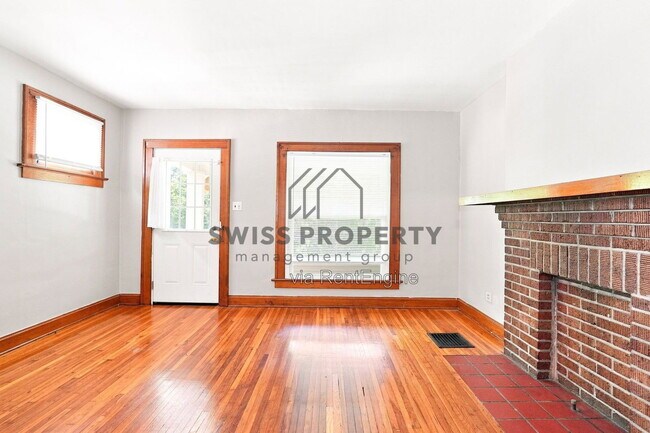 Building Photo - 2685 Indianola Ave