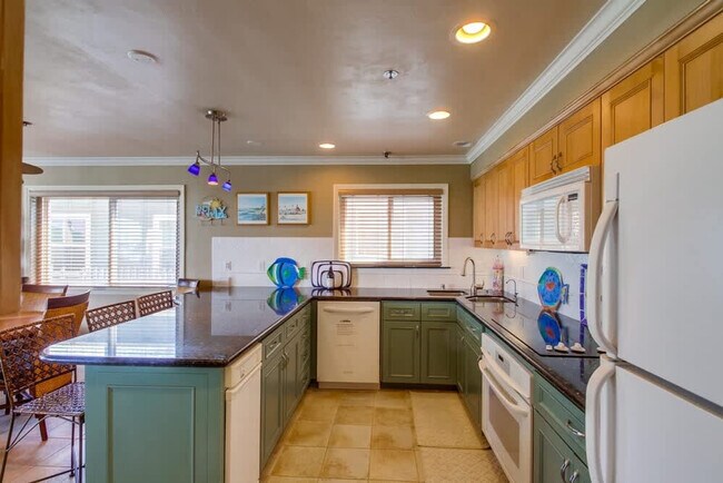Building Photo - 3696 Bayside Walk