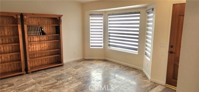 Building Photo - 865 Featherwood Dr