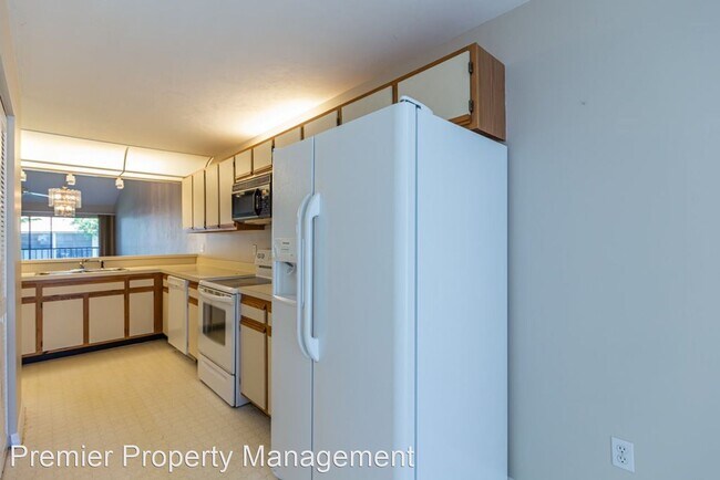 Building Photo - 2 br, 2 bath House - 4241 Chantelle Drive ...