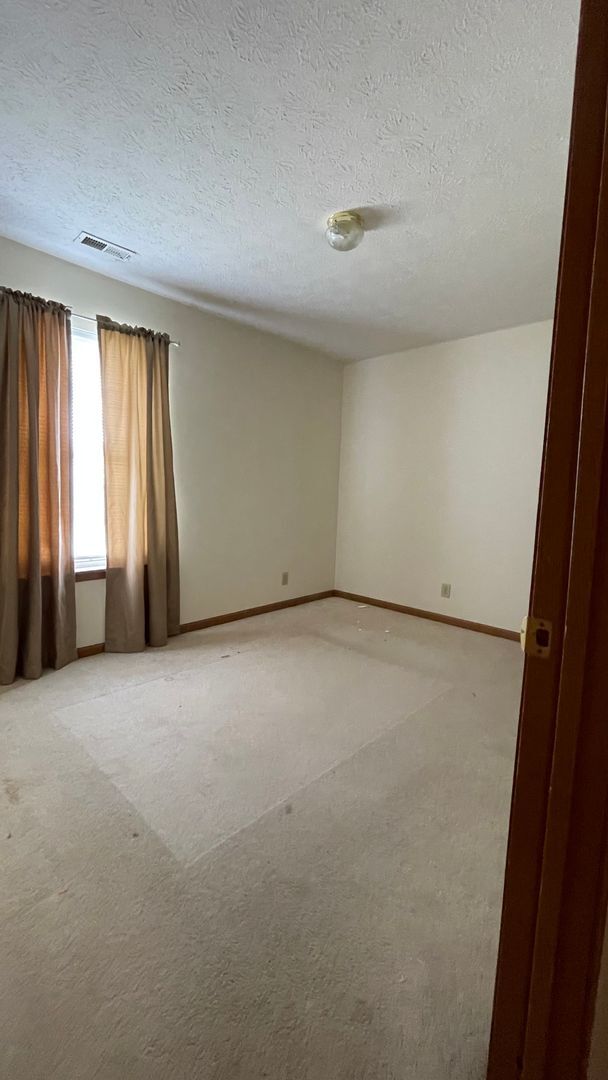 Building Photo - 205 S Furlong Dr