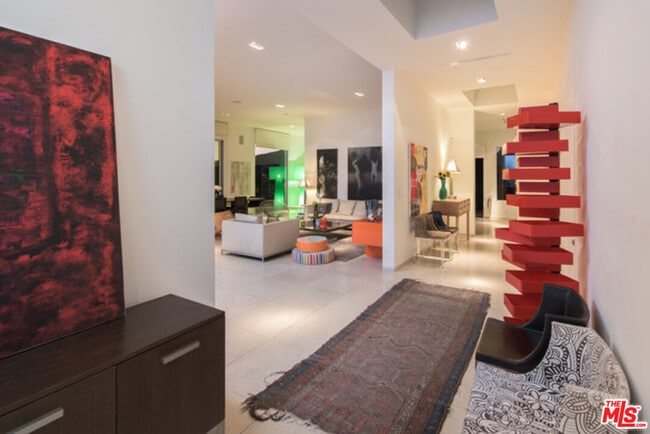 Building Photo - 1099 Vista Grande Dr