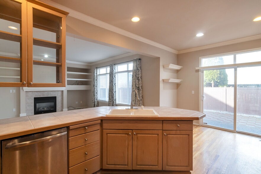 Building Photo - 12730 SE 302nd St