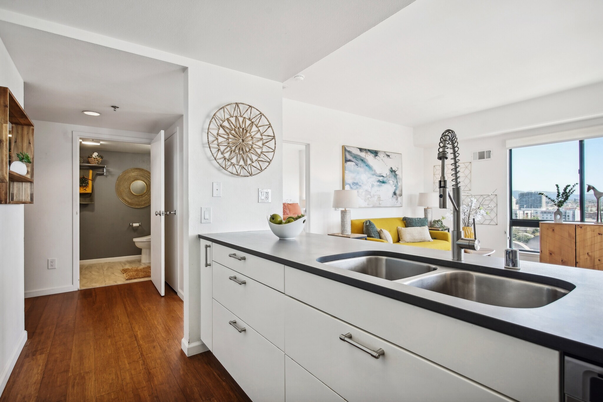 Kitchen - 988 Franklin St