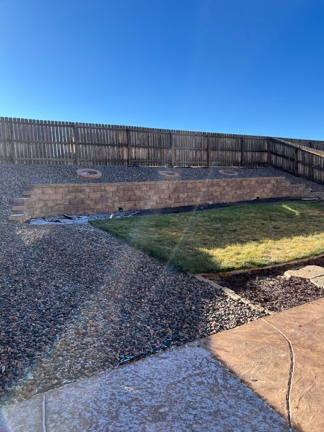 Building Photo - 7238 Dutch Loop