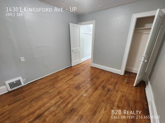 Building Photo - 14301 Kingsford Ave