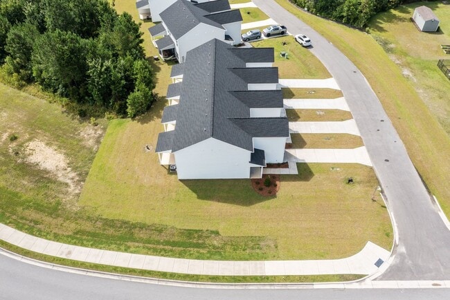 Building Photo - Welcome to Onslow Bay!