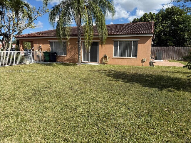 Building Photo - 17449 SW 143rd Pl