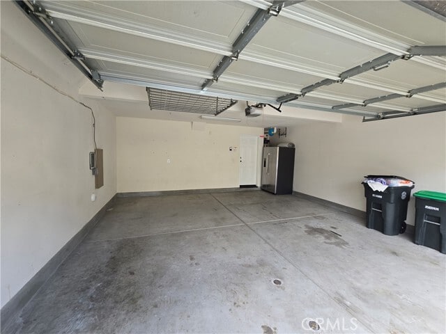 Building Photo - 15247 Cambridge St