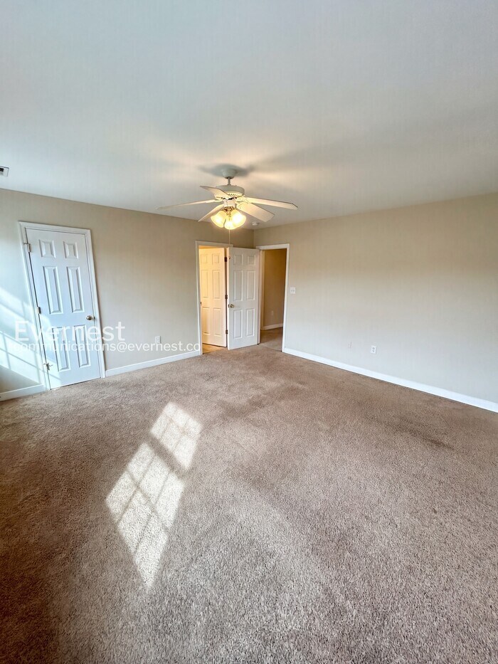 Building Photo - 1713 Jacquelin St