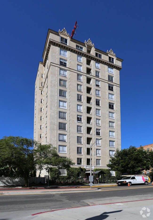 The Fontenoy 1811 Whitley Ave Los Angeles CA 90028 Apartment Finder