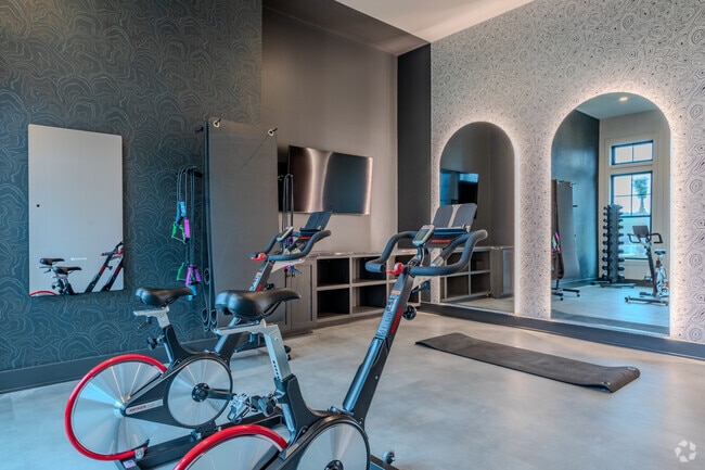 Interior Photo - Evolve St James
