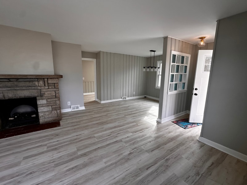 Building Photo - 7719 Crestline Rd