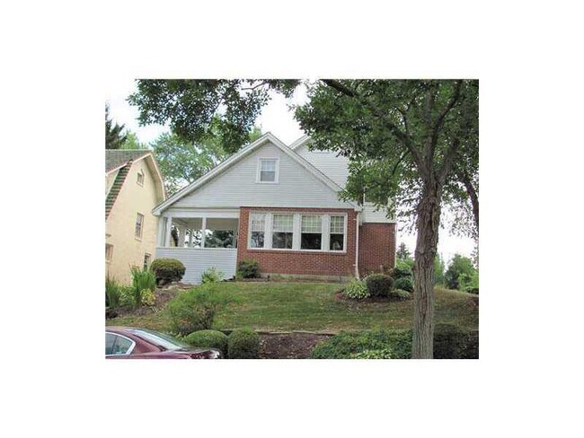 Building Photo - 280 Parker Dr
