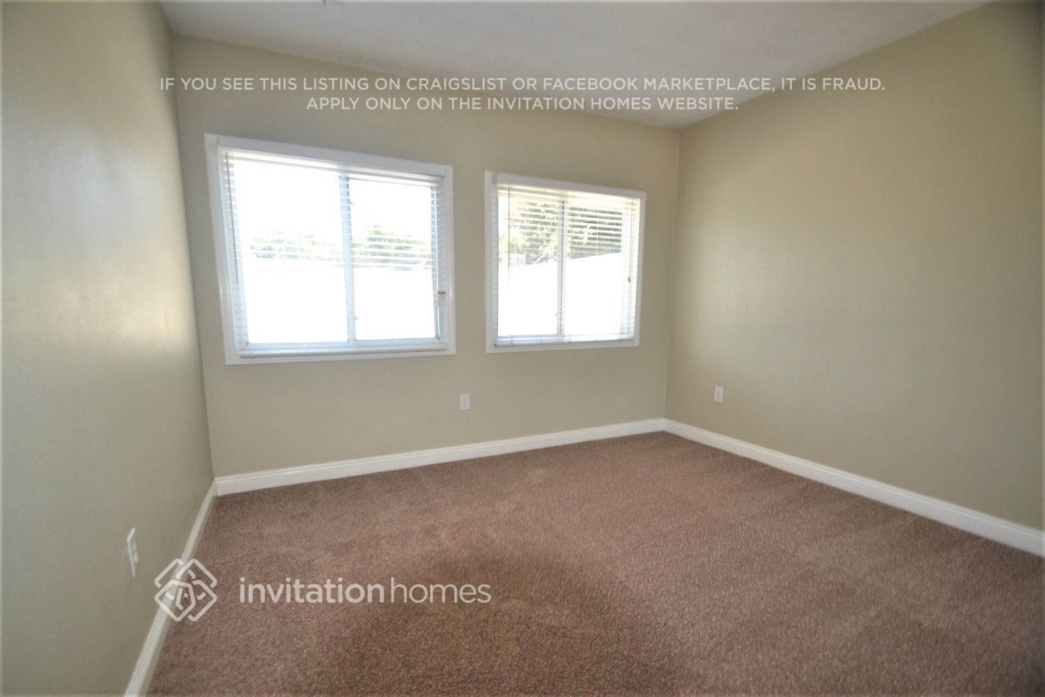 Building Photo - 11452 Hadley St