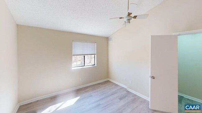Building Photo - 111 Turtle Creek Rd