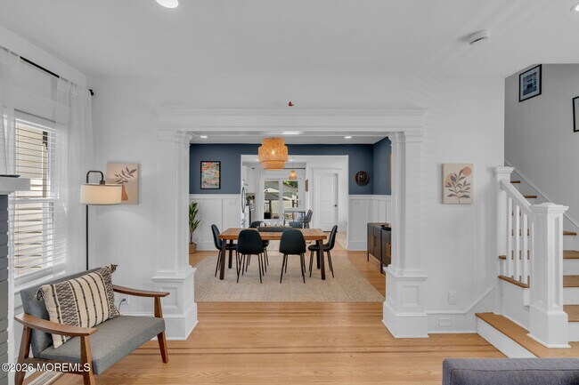 Building Photo - 917 4th Ave