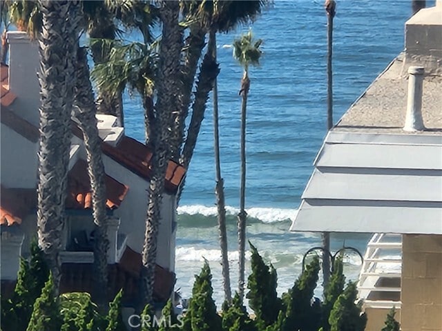 Building Photo - 418 Avenida Santa Barbara