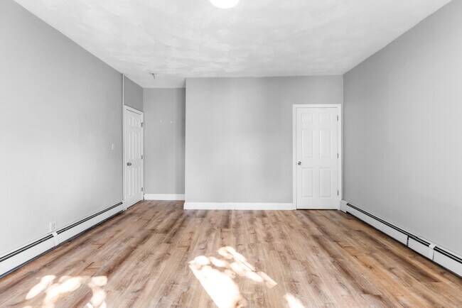 Building Photo - 40 Harding Rd