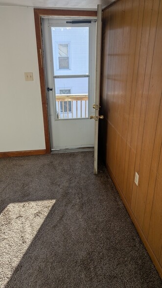 family room - 24 Mechanic St