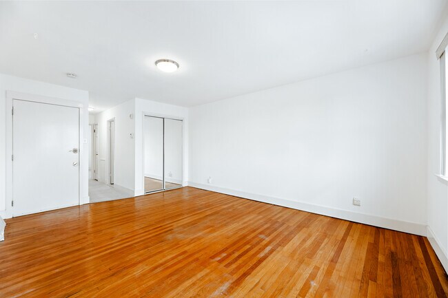 Building Photo - 12450 Knights Rd