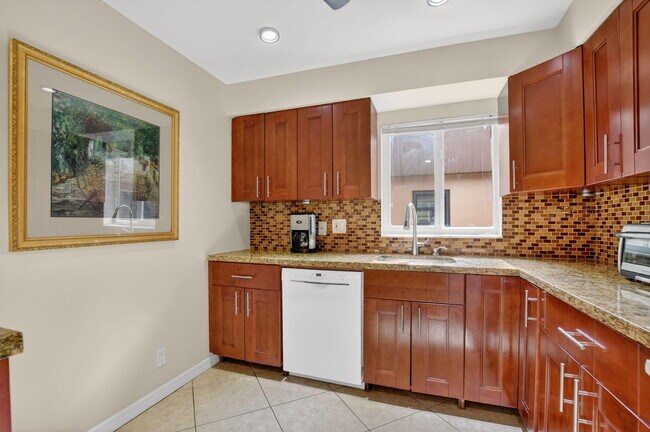 Building Photo - 129 Piedmont C