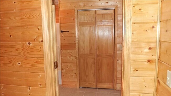 Building Photo - 103 K D Ln