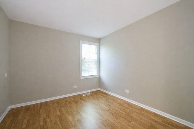 Building Photo - 1000 Wesley Ln