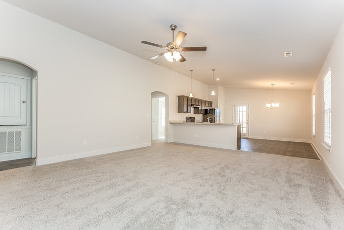 Building Photo - 236 Bermuda Lakes Dr