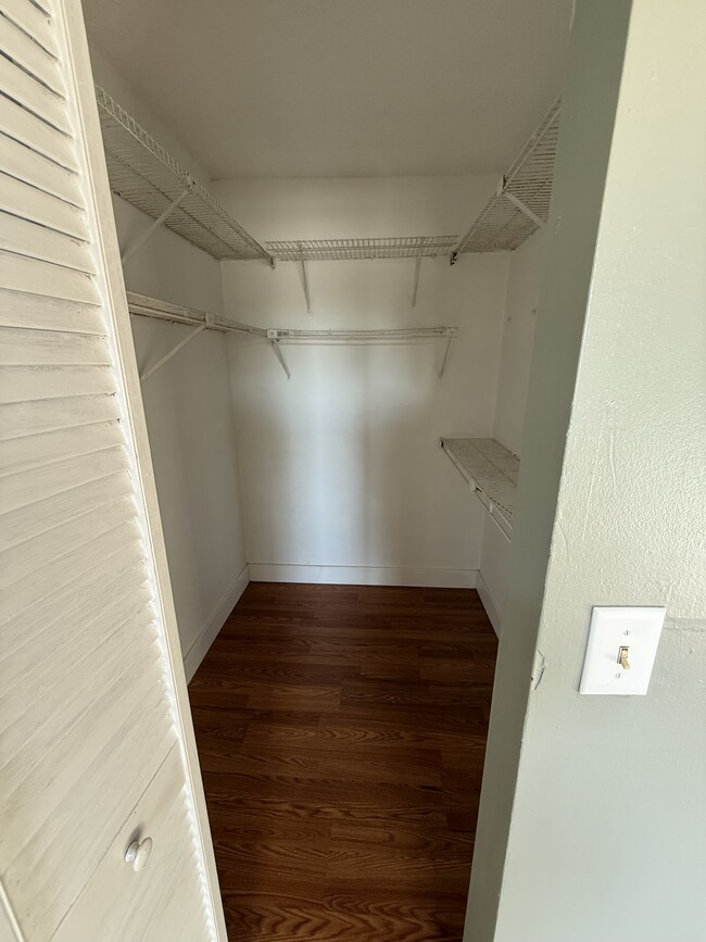 Master closet - 20735 NE 8th Ct