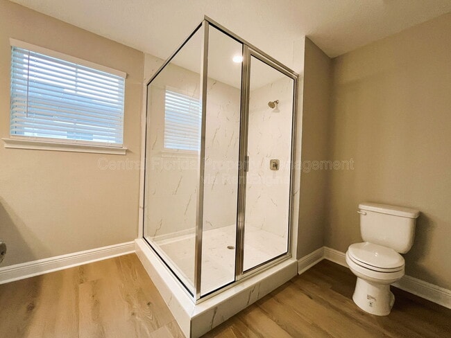 Building Photo - 2220 S Bumby Ave