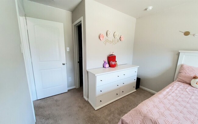 Building Photo - 24723 Bastiani Canvas Ln