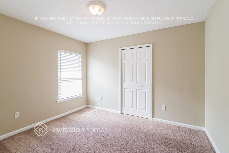 Building Photo - 13742 Fish Eagle Dr W