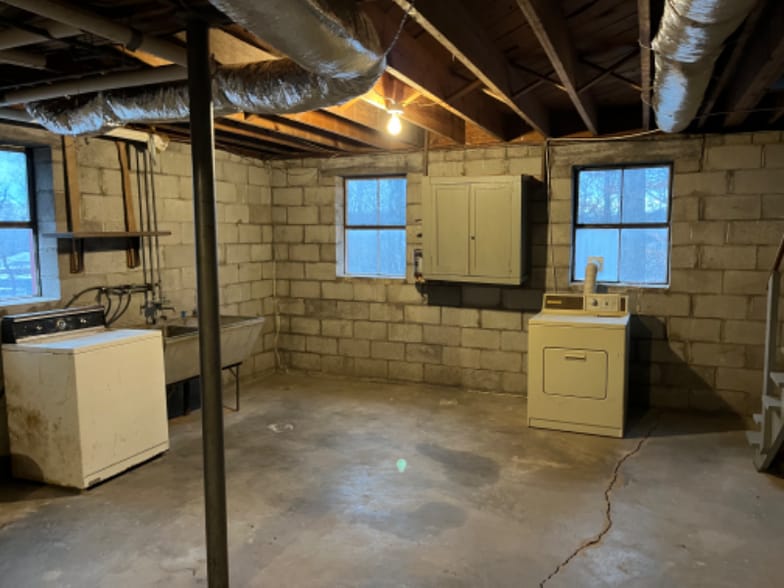 Building Photo - 4723 Buffat Mill Rd