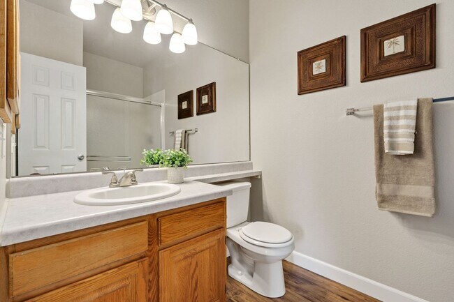 Building Photo - Students Welcome! 3 Bed, 2 Bath Condo in Rockbridge, SE Fort Collins