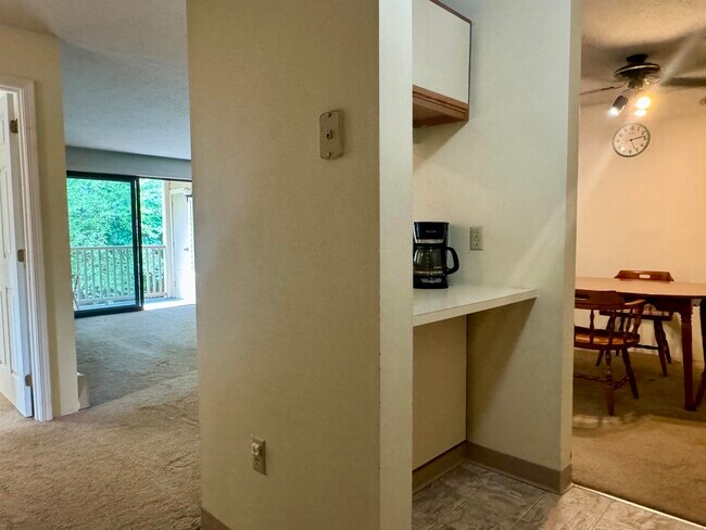 Building Photo - 19 Saco St