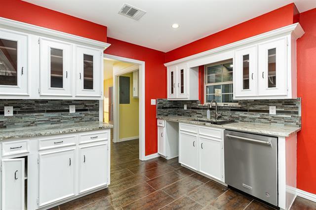 Building Photo - 425 Wolf Run Ct