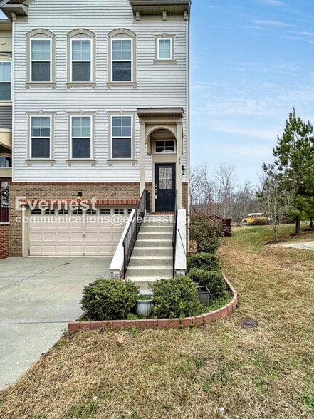 Building Photo - 43 Shepherds Hook Way