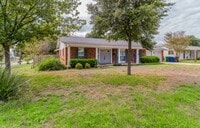 Building Photo - 3-BEDROOM IN SUNGATE, NORTH EAST ISD